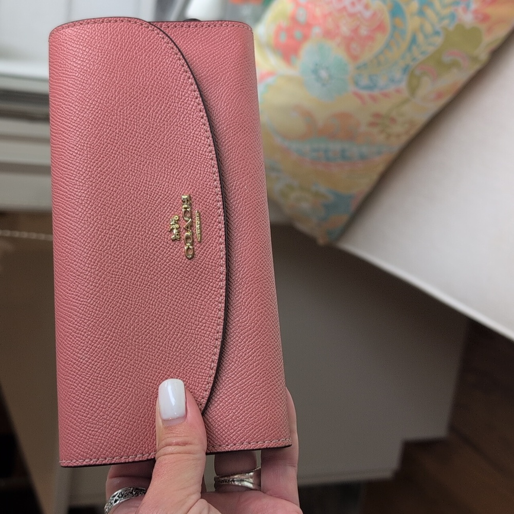 Coach Long Wallet. Salmon Color  Saffiano Leather With Gold Hardware. - Picture 11 of 11